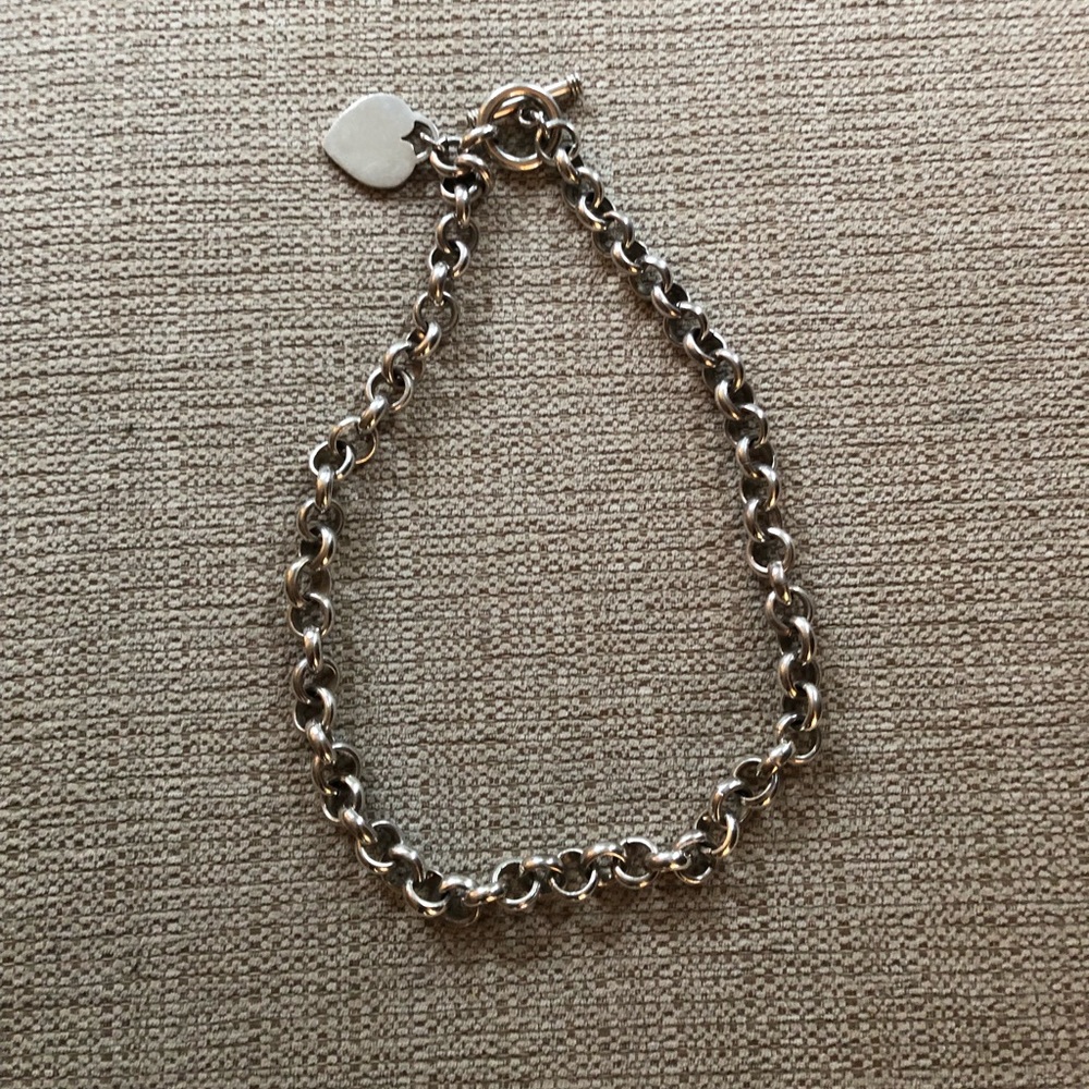Silver necklace with heart at clasp